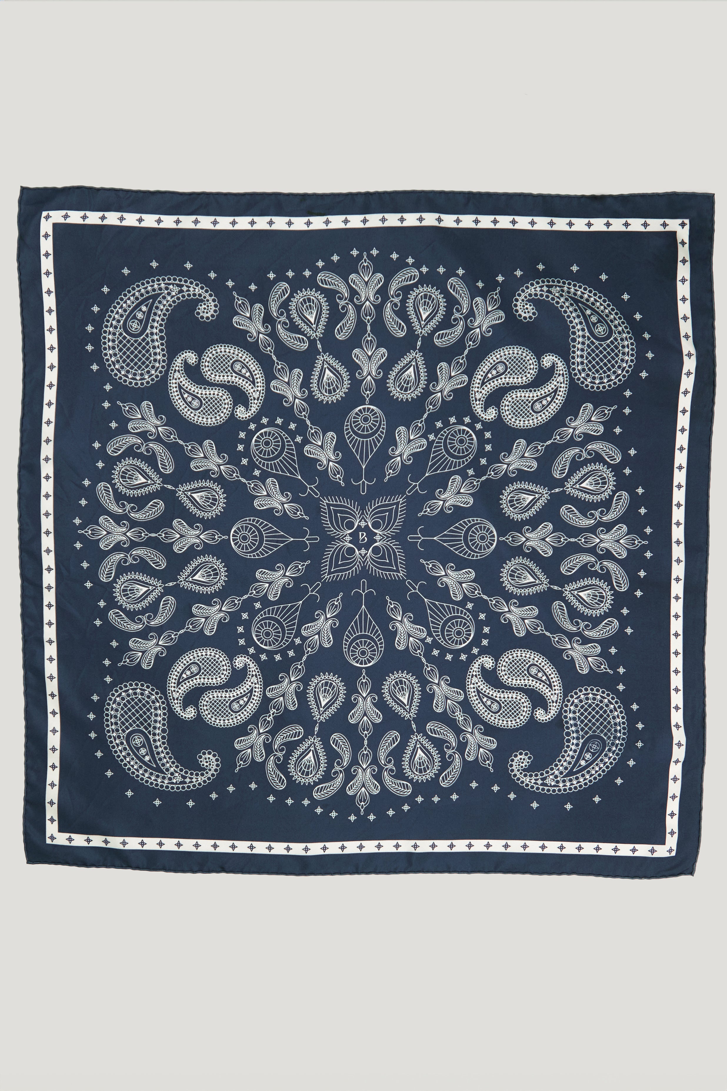 Biarritz scarf in indigo